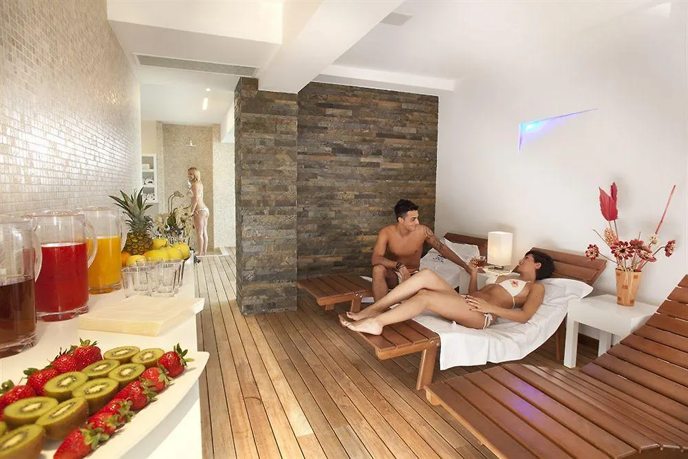 Hotel Zeus Rimini 3*,  Olaszország